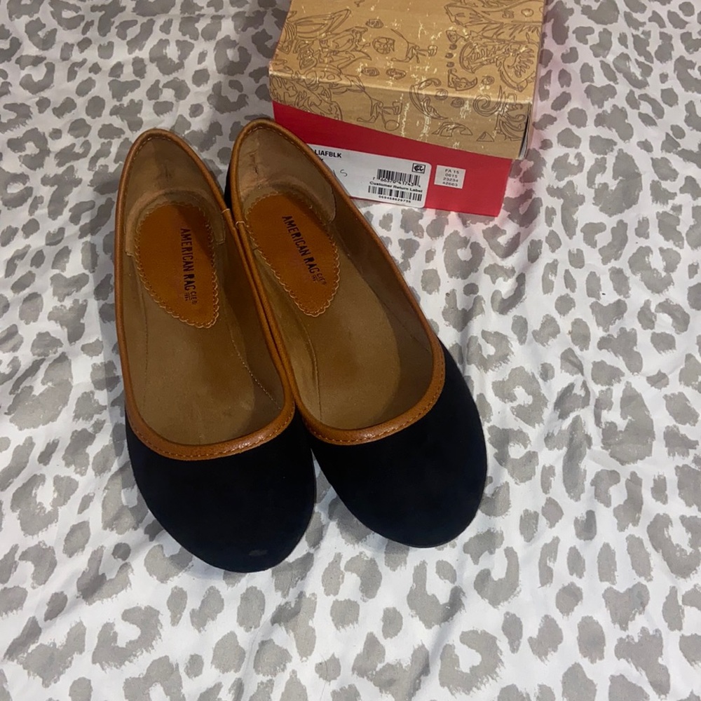 Black flats